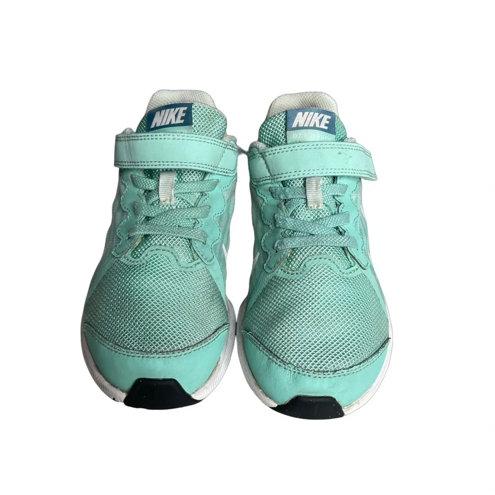 Nike Downshifter 8 kids size 13C Peppermint Green